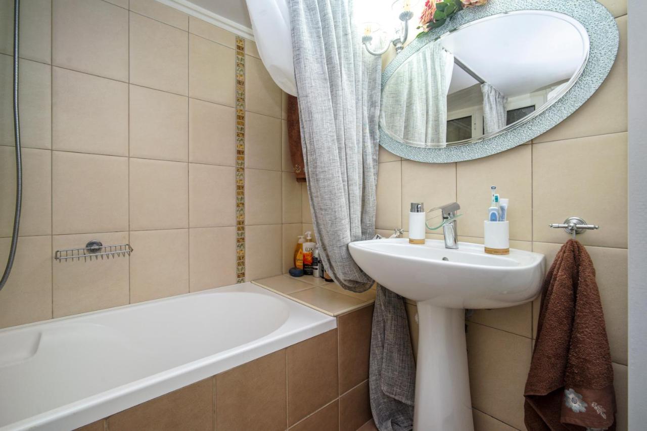 Luxury Apartments Zeas Piraeus Buitenkant foto